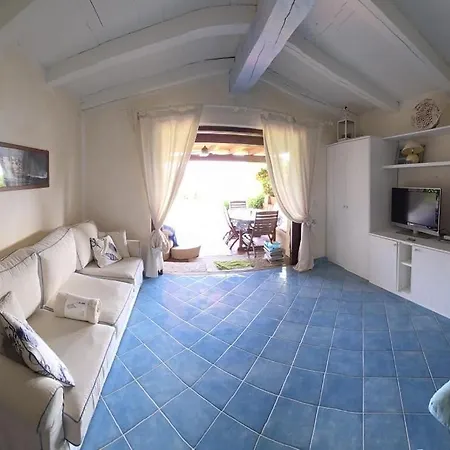 Dimora Delle Lucine Di Apartment *